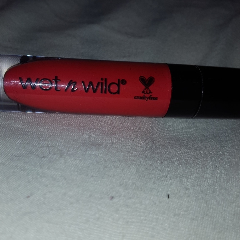 Liquid lipstick